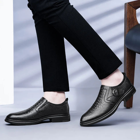 Men's Casual Leather Shoes Comfortable Slip-On Design for Business and Everyday Wear